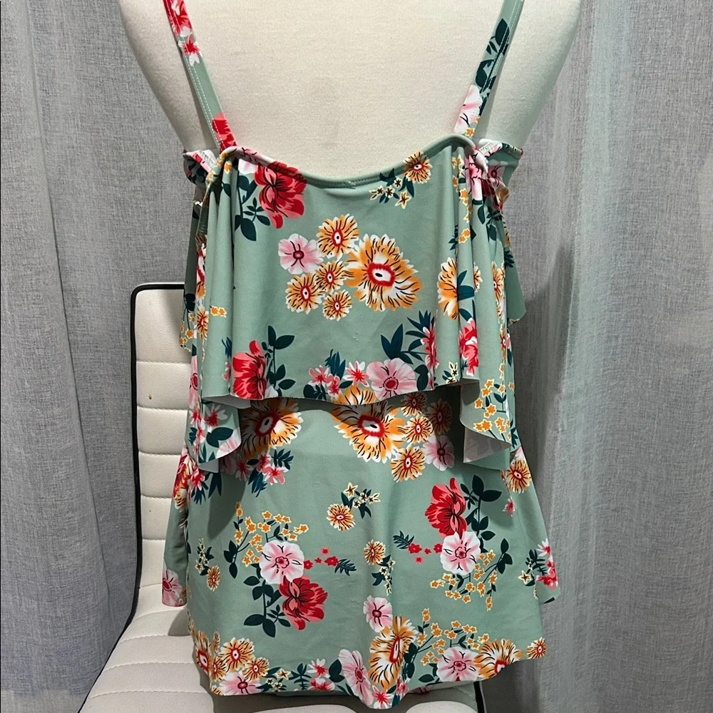 Floral Ruffle Swimsuit - Picture 5 of 8